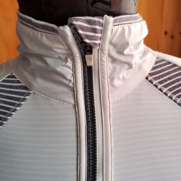 Lululemon Align Full Zip Grey & Cream Jacket size 6 - Picture 8 of 9
